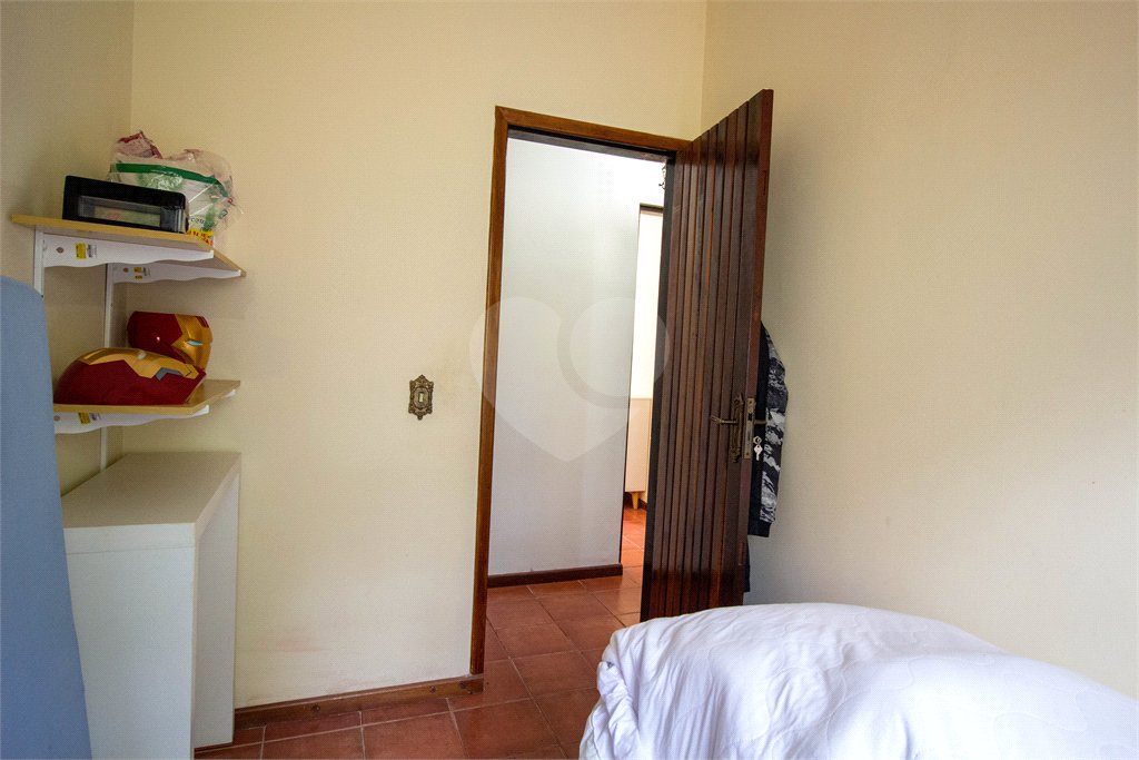 Casa à venda ou para alugar com 5 quartos, sendo 2 suítes, no condomínio Restinga Verde, São Roque - SP