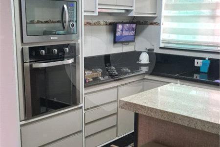 Casa à venda com 2 quartos em Vila dos Remédios, São Paulo, SP