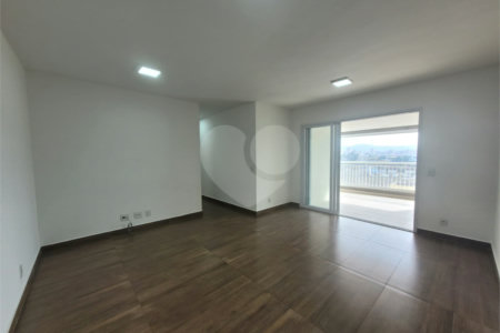 Apartamento à venda com 3 quartos, sendo 1 suíte, em Barra Funda, São Paulo, SP