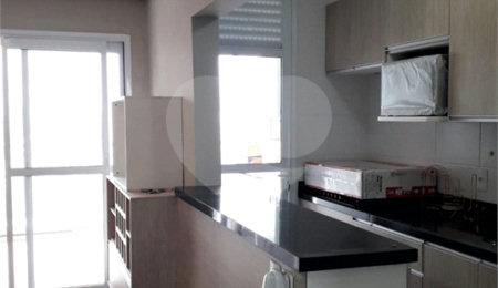 Apartamento à venda com 3 quartos, sendo 1 suíte,  em Jardim Umarizal, São Paulo, SP