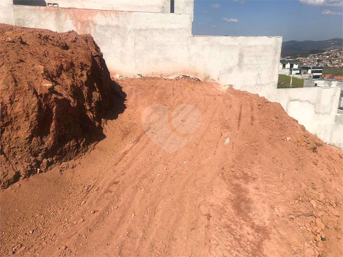 Terreno à venda no condomínio Altos da Floresta, Bom Jesus dos Perdões - SP