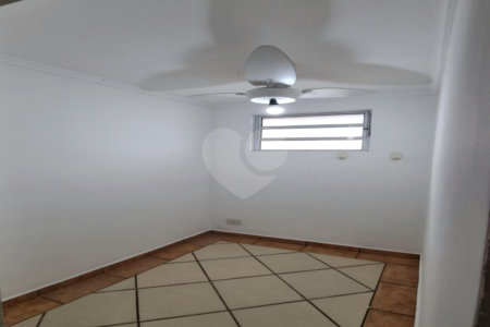Casa à venda com 3 quartos em Jardim Ester, São Paulo, SP