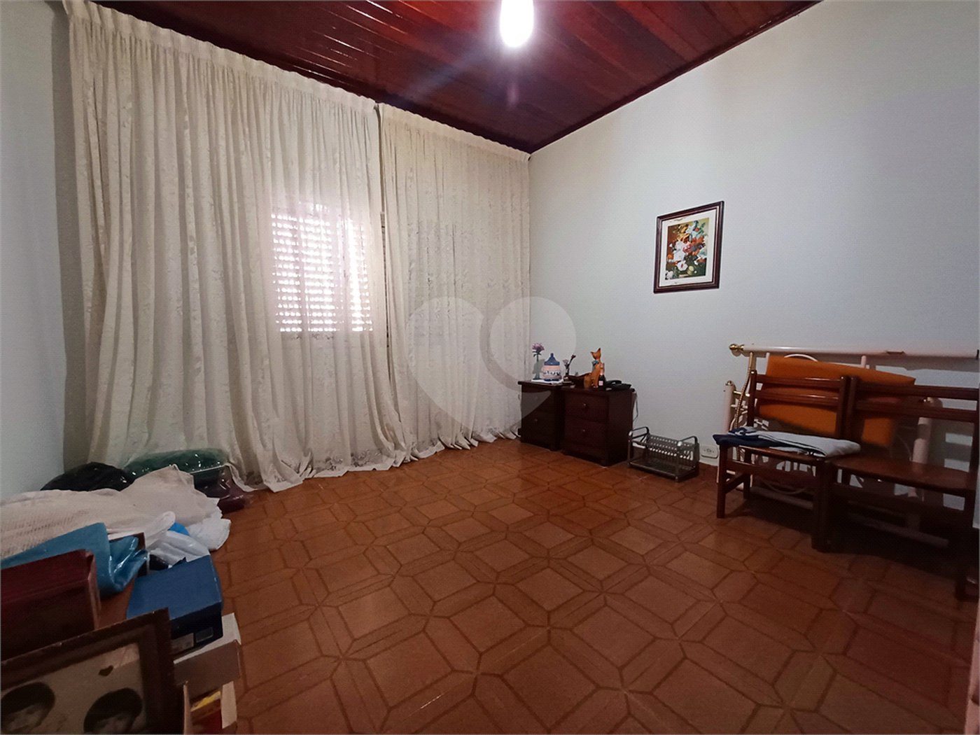 Casa à venda com 4 quartos, sendo 1 suíte, em Vila Paulicéia, São Paulo, SP