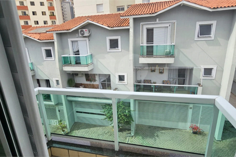 Casa à venda com 3 quartos, sendo 1 suíte, no condomínio Res Santa Inês, São Paulo - SP