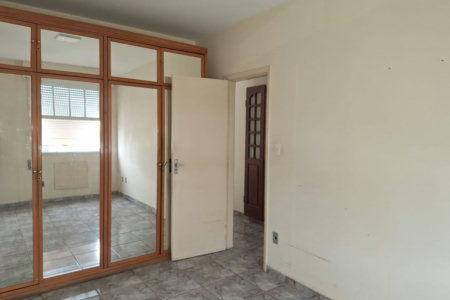 Apartamento Amplo a Apenas 120 Metros da Praia – Localização Privilegiada na Ponta da Praia!