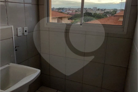 Apartamento 1 dormitório no Condomínio Parque das Violetas