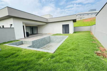 Casa à venda com 3 suítes no condomínio Santa Isabel I, Louveira - SP