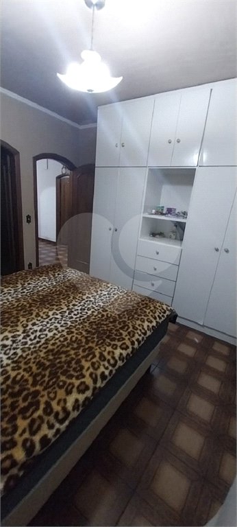Casa à venda com 3 quartos, sendo 1 suíte, em Vila Scarpelli, Santo André, SP