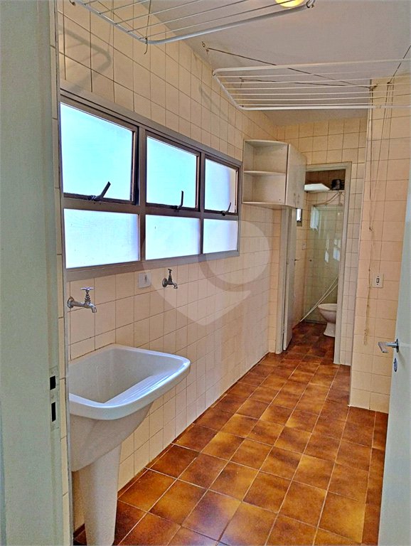 Apartamento à venda com 3 quartos, sendo 1 suíte, em Vila Olímpia, São Paulo, SP