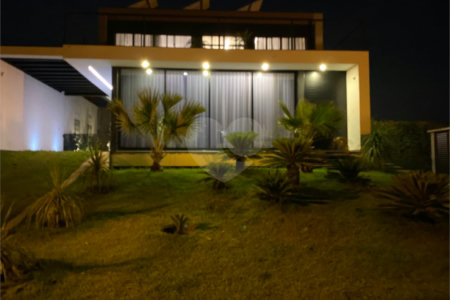 Casa à venda com 4 suítes no condomínio Villas do Golfe, Itu - SP