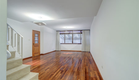 Sobrado à venda com 3 quartos, sendo 1 suíte,  em Jardim Petrópolis, São Paulo, SP