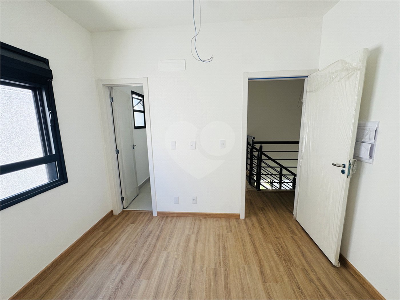 Casa à venda com 3 suítes no condomínio Mont Blanc Village, Vinhedo - SP