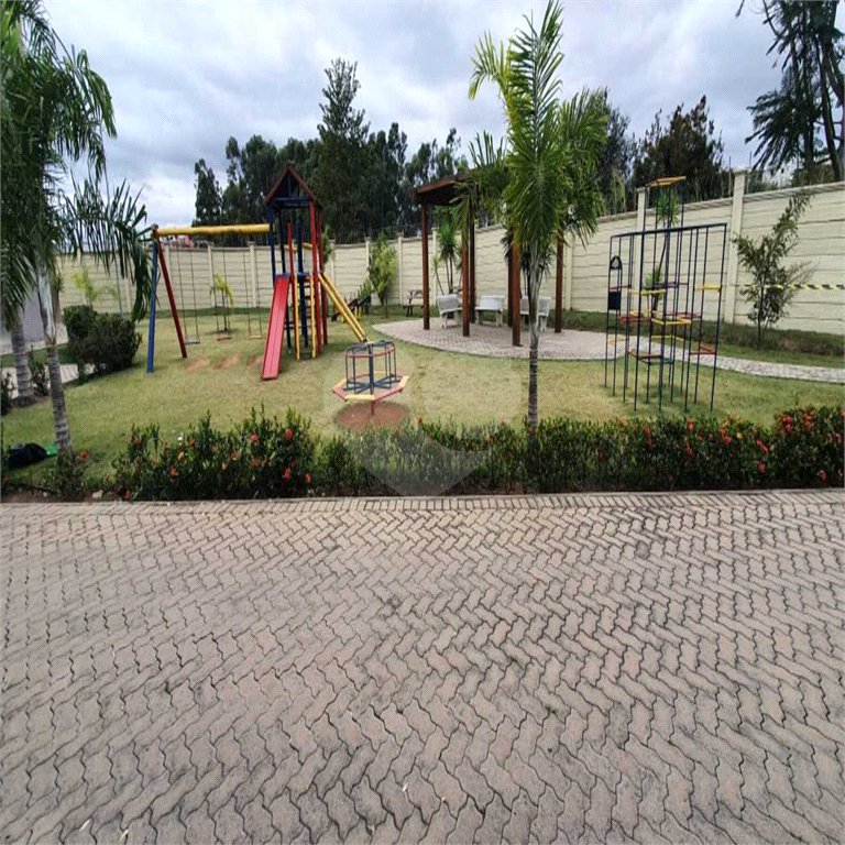 Casa à venda com 3 suítes no condomínio Portal dos Ipês, Indaiatuba - SP