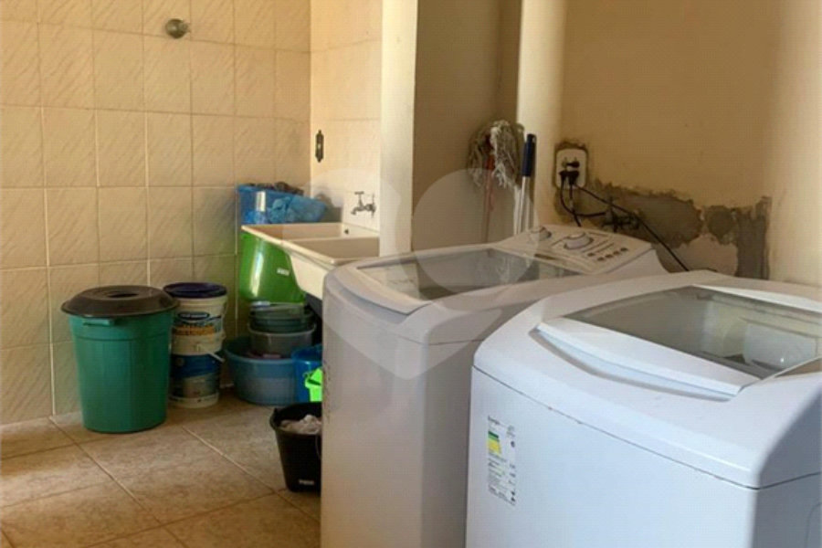 Sobrado à venda com 3 quartos, sendo 1 suíte,  em Vila Sabrina, São Paulo, SP