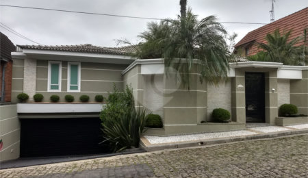 Casa Térrea à venda ou para alugar com 4 suítes em Horto, São Paulo, SP