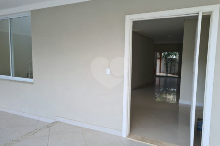 Casa à venda com 3 suítes no condomínio Reserva da Mata, Vinhedo - SP