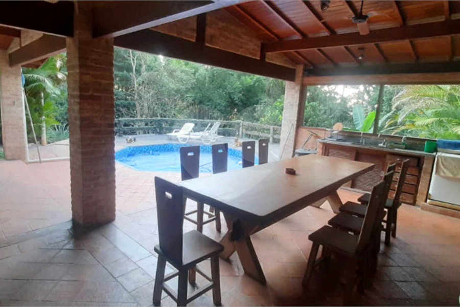 Casa à venda ou para alugar com 4 quartos, sendo 2 suítes, em Serra da Cantareira, Mairiporã, SP
