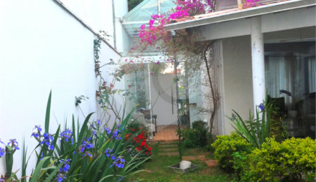 Sobrado à venda com 3 quartos, sendo 1 suíte,  em Jardim São Paulo(zona Norte), São Paulo, SP
