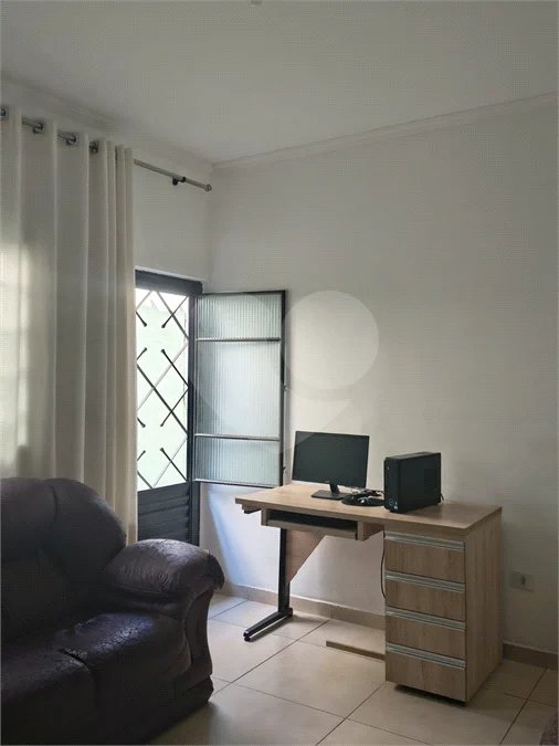 Casa com 2 quartos na Vila Brasileira em Mogi das Cruzes/SP
