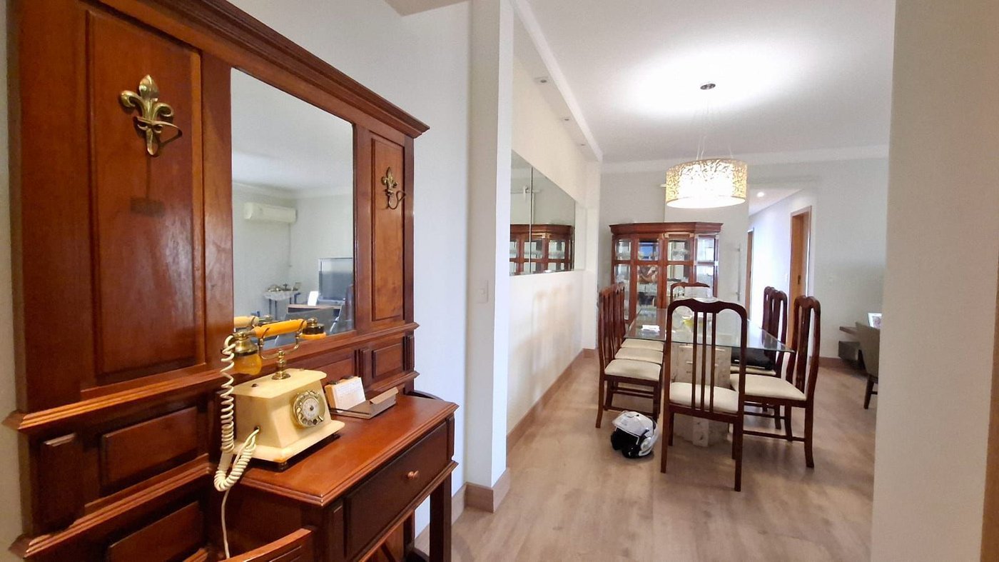 Apartamento com 3 dormitórios à venda, 150 m² por R$ 1.070.000,00 - Gonzaga - Santos/SP