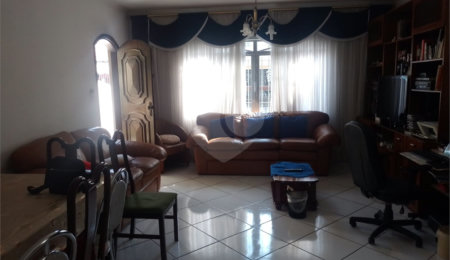 Sobrado à venda com 3 quartos, sendo 1 suíte,  em Tremembé, São Paulo, SP