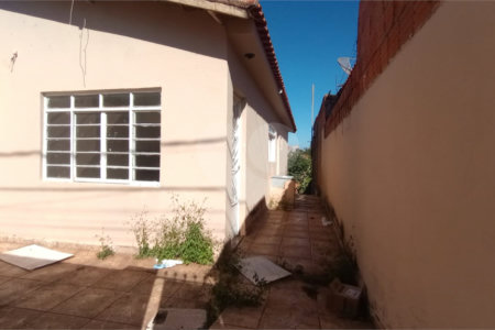 Casa à venda com 1 quarto em Jardim Maricota, Itapetininga, SP