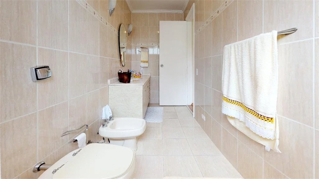 Apartamento à venda com 4 quartos, sendo 2 suítes, em Pinheiros, São Paulo, SP