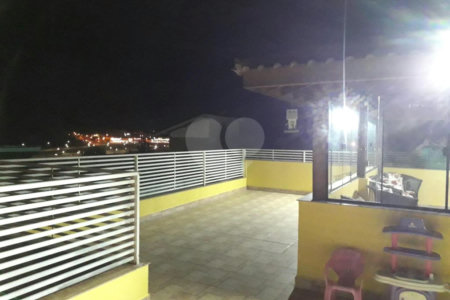 Casa à venda com 8 quartos, sendo 2 suítes,  em Jardim Estância Brasil, Atibaia, SP