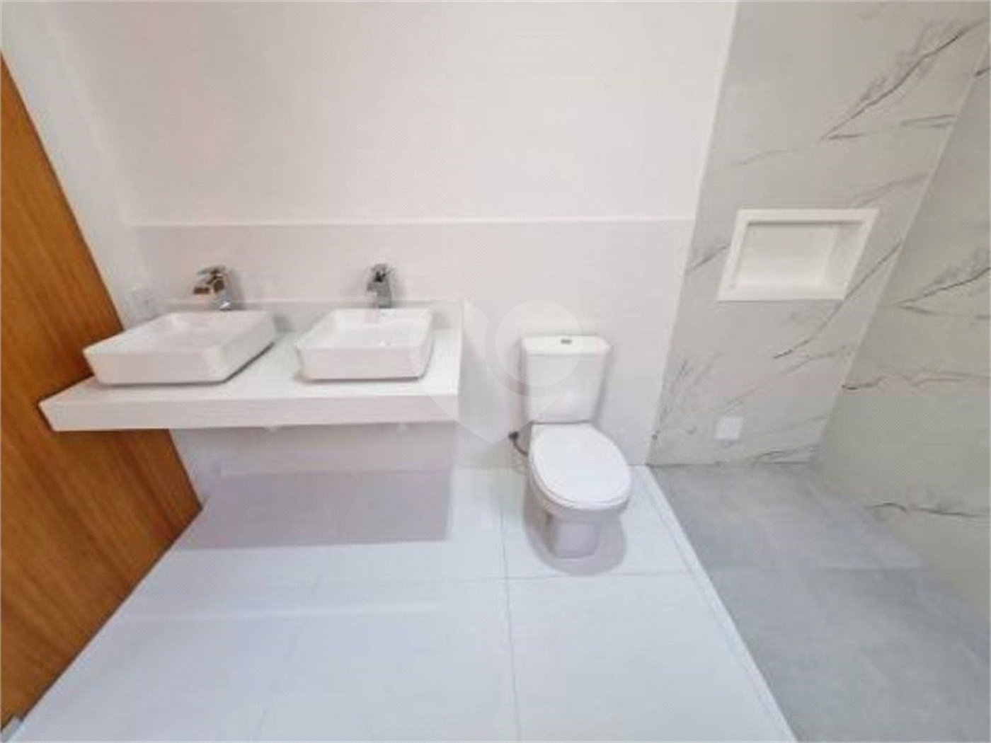 Casa à venda com 5 quartos, sendo 2 suítes,  em Vila Gonçalves, São Bernardo do Campo, SP
