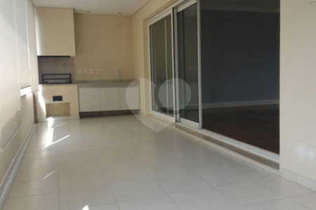Apartamento para alugar com 3 suítes em Itaim Bibi, São Paulo, SP