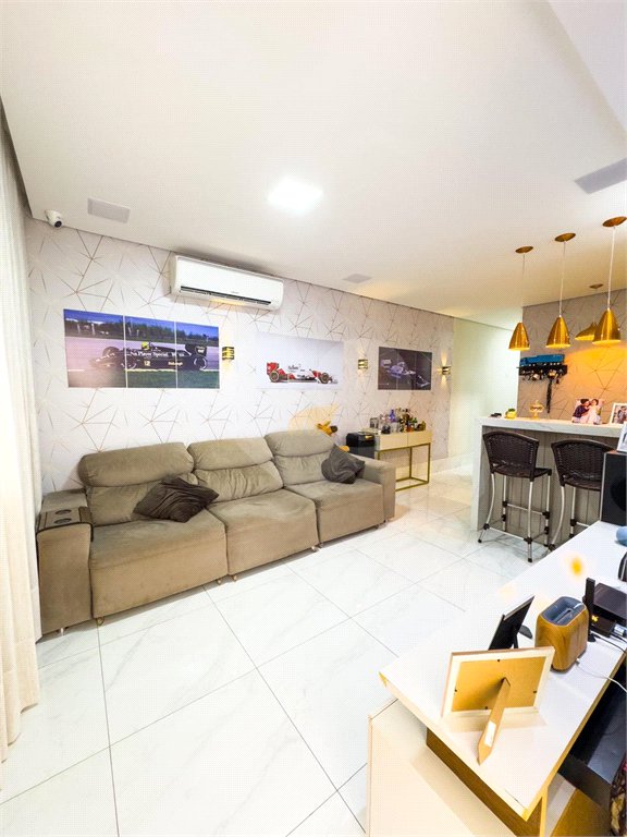 Casa à venda com 2 quartos, sendo 1 suíte, no condomínio Origem do Sol, Várzea Grande - MT