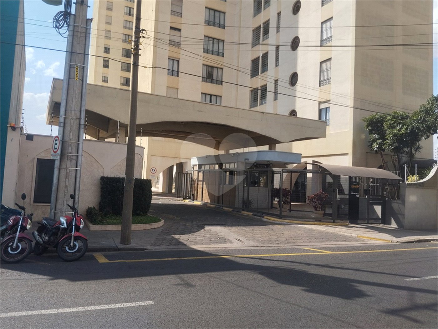 Apartamento à venda com 3 quartos, sendo 1 suíte, no Centro, Araraquara, SP