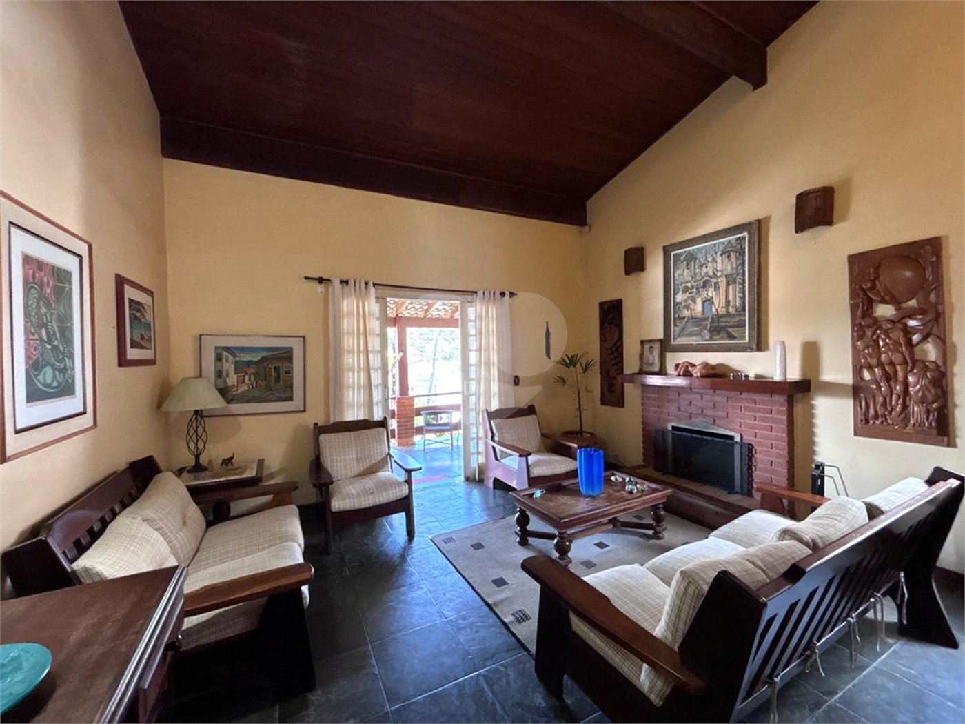 Casa à venda com 5 quartos, sendo 2 suítes,  em Jardim Maristela, Atibaia, SP