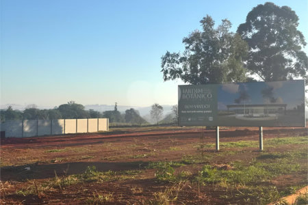 Terreno à venda em Portal dos Pinheiros Ii, Itapetininga, SP
