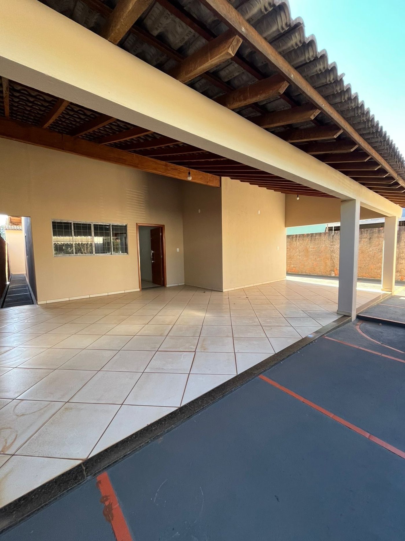 Casa à venda com 4 quartos, sendo 1 suíte,  em Jardim Maristela, Três Lagoas, MS