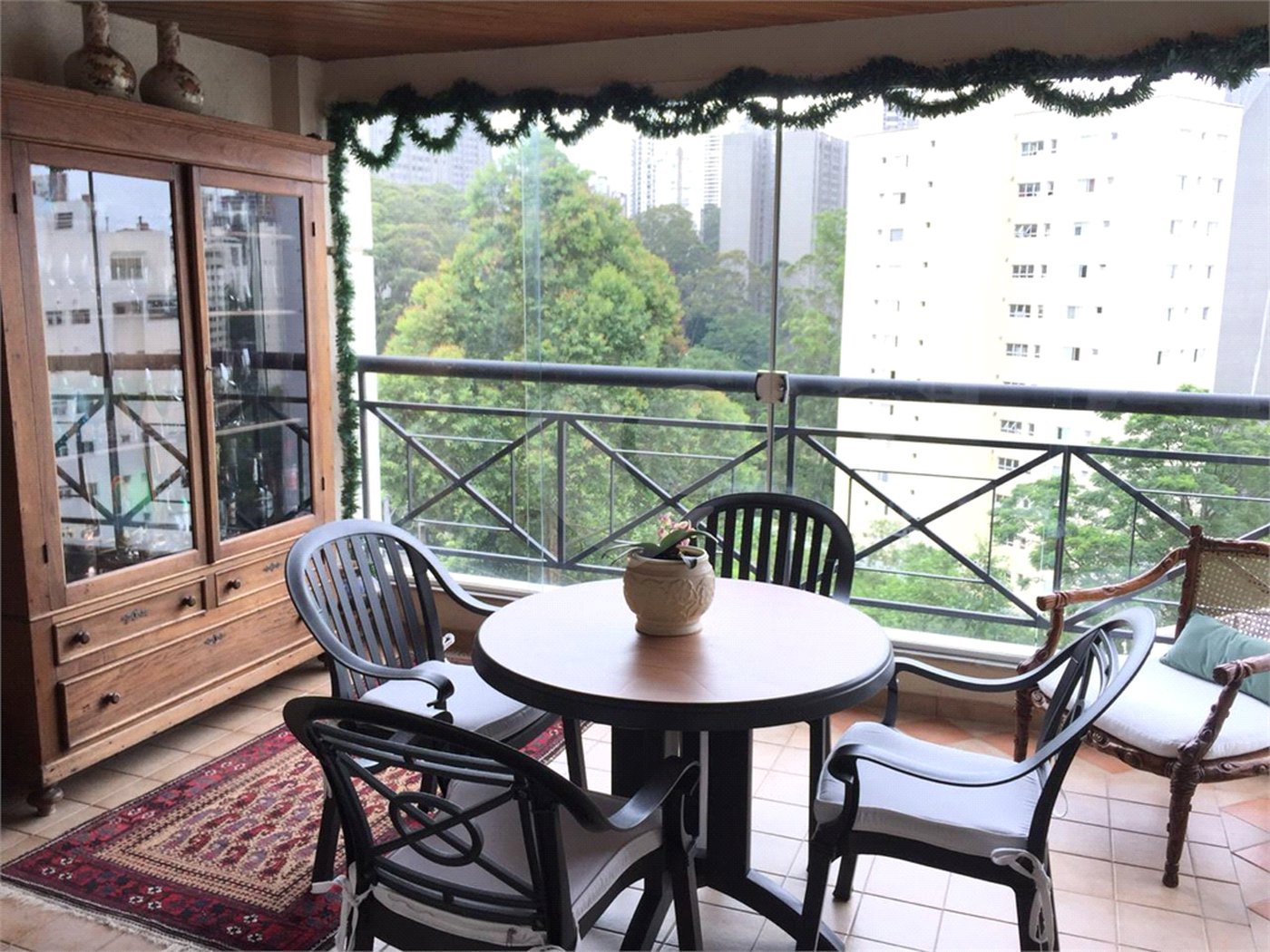 Apartamento à venda com 4 suítes em Vila Suzana, São Paulo, SP