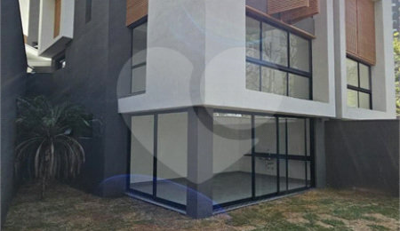 Casa à venda com 4 suítes no condomínio Cube Cidade Jardim, São Paulo - SP
