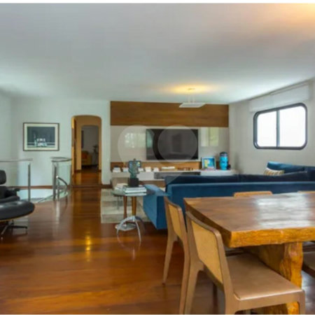 Duplex à venda com 5 quartos, sendo 4 suítes,  em Cerqueira César, São Paulo, SP