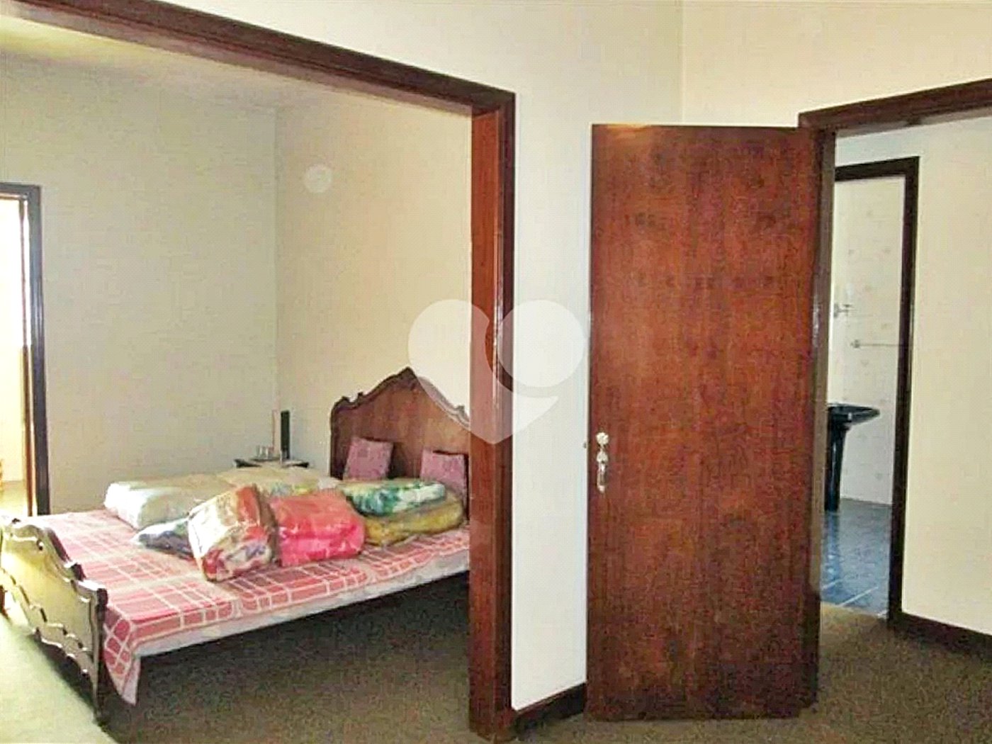 Sobrado à venda com 4 quartos, sendo 2 suítes, em Jardim Floresta, São Paulo, SP