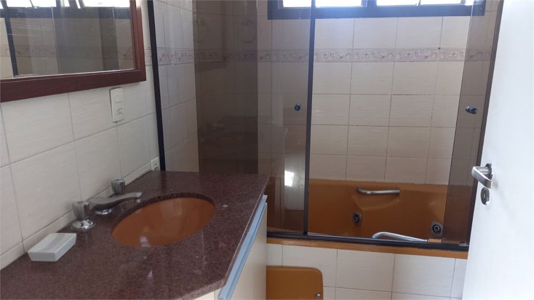 Apartamento Residencial à venda, Enseada, Guarujá - AP1182.