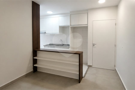 Apartamento à venda com 2 quartos em Estação, São Roque, SP