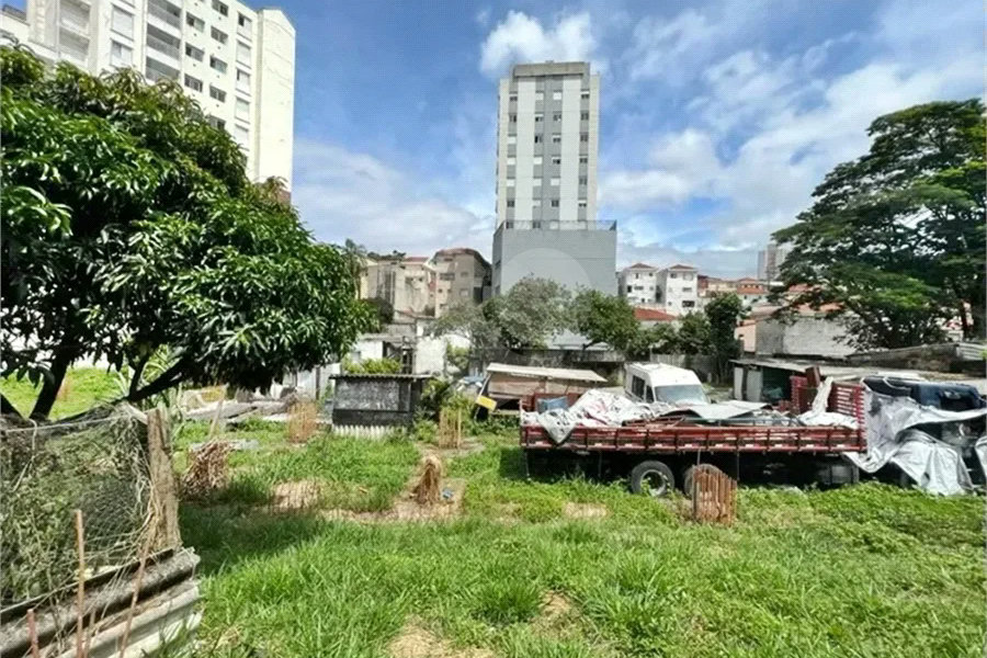 Terreno à venda em Vila Nivi, São Paulo, SP