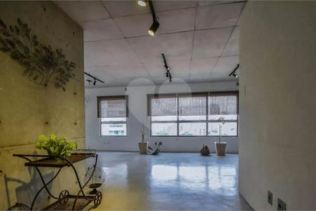 Apartamento à venda com 1 suíte em Jardim das Acácias, São Paulo, SP