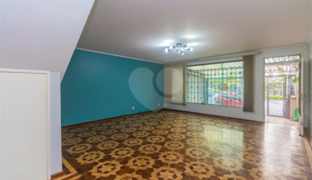 Sobrado à venda com 3 quartos, sendo 1 suíte,  em Vila Mascote, São Paulo, SP