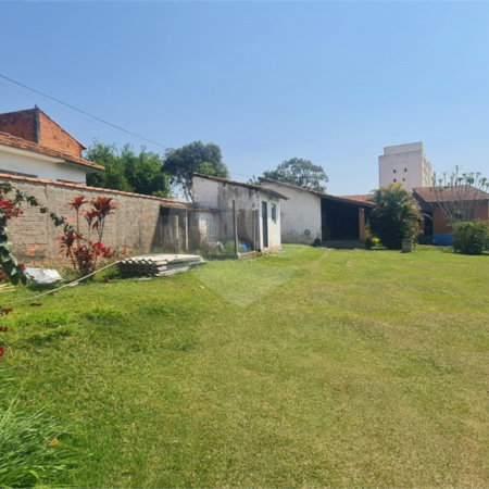 Chácara à venda com 3 quartos, sendo 1 suíte, em Vila Reis, Itapetininga, SP