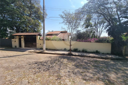 Casa à venda com 4 quartos, sendo 2 suítes, em Bosque, Vinhedo, SP