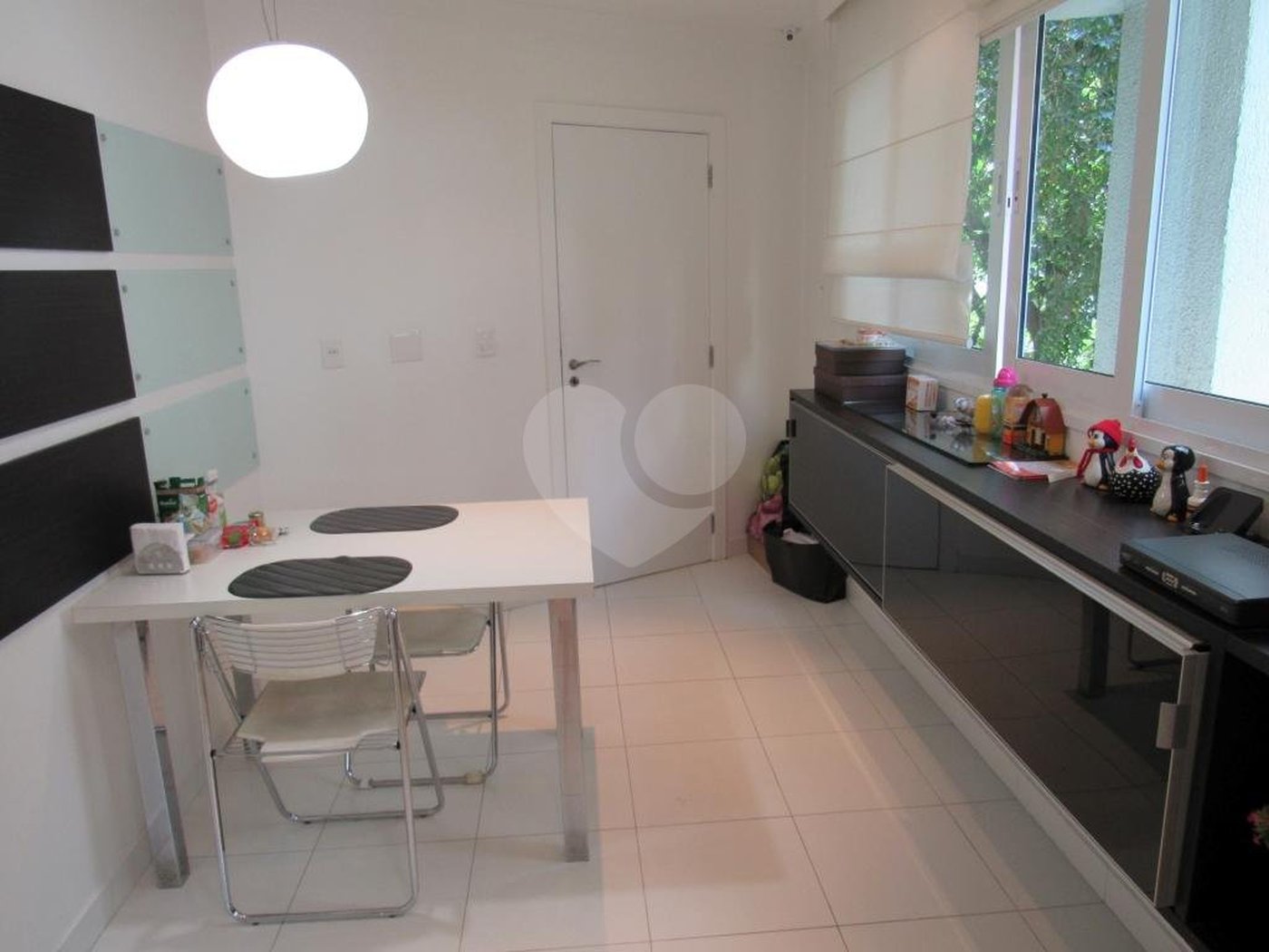 Apartamento à venda com 3 suítes em Real Parque, São Paulo, SP