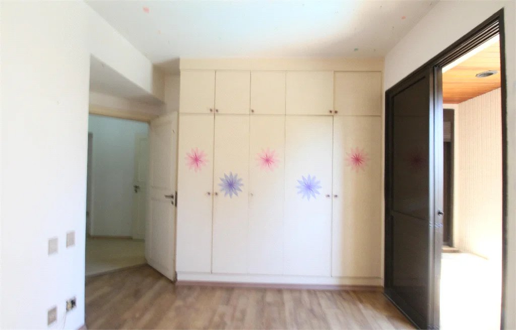 Apartamento à venda com 3 suítes em Vila Suzana, São Paulo, SP