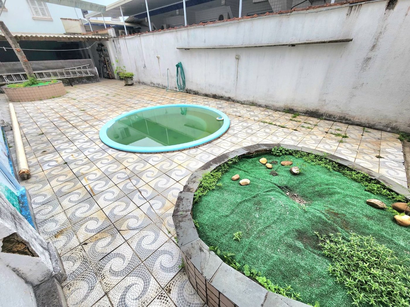 Casa com 3 dormitórios à venda, 198 m² por R$ 1.099.000,00 - Marapé - Santos/SP