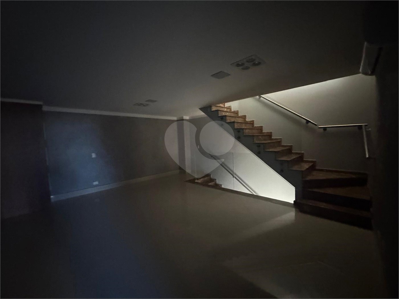 Triplex à venda ou para alugar com 3 quartos, sendo 1 suíte, em Santana, São Paulo, SP